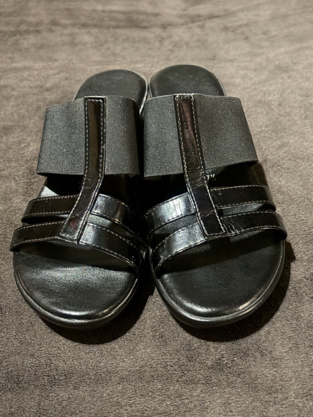 Lian Makers Black Patent Platform Pump Sandals - Picture 2 of 9